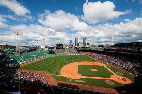 Fenway Park gets new Extreme Wi-Fi 6 network - Stadium Tech Report