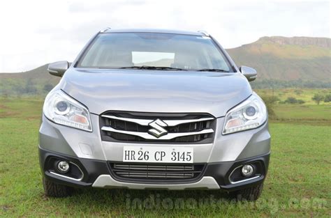 Maruti S-Cross front end Review