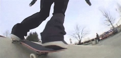 Quad kickflip GIFs - Get the best gif on GIFER