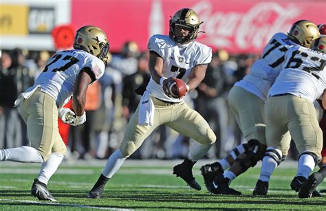 Army beats Navy 20-17 in double-overtime, wins 123rd Army-Navy game | NCAA.com