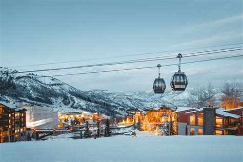 7 Best Colorado Ski Towns for Your Winter Vacation