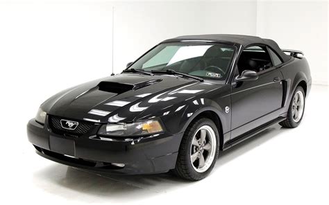 2004 Ford Mustang | Classic Auto Mall