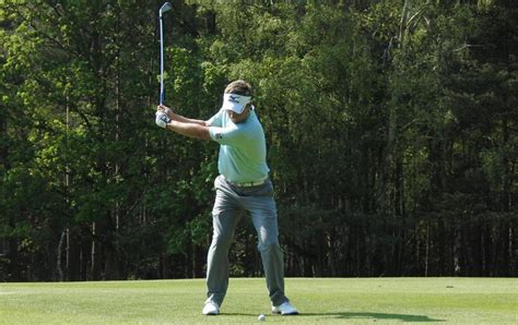 Luke Donald Golf Swing Sequence – Anekagolf.com