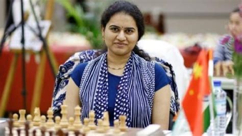 Koneru Hampi Into Internet Chess-Telugu Sports News