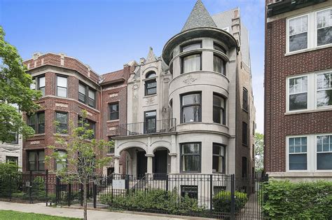 Chicago W Oakdale Avenue historic row house | Row house, Oakdale, Brick ...