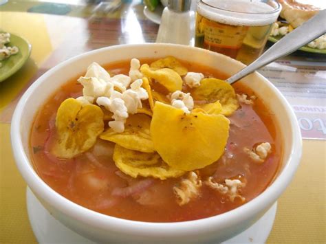 Encebollado Ecuatoriano Recipe (Ecuadorian fish and onion stew) | Seafood recipes, Encebollado ...