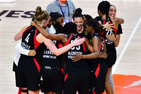 Las Vegas Aces Defeat Connecticut Sun to Win First WNBA Championship ...