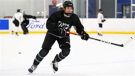 Pro women's hockey in the spotlight as new league begins on New Year's Day