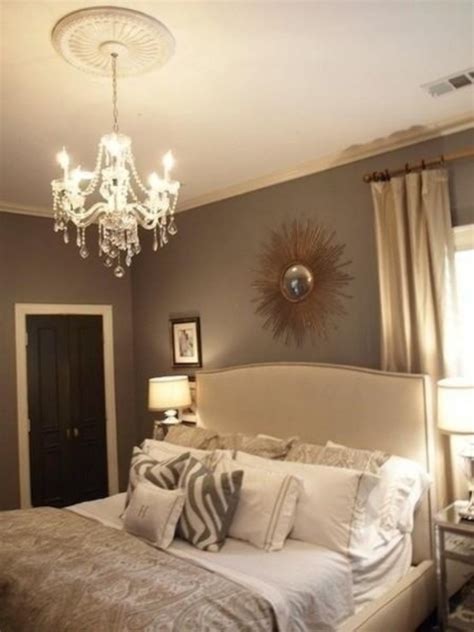 31 Cozy And Inspiring Bedroom Decorating Ideas In Fall Colors - DigsDigs