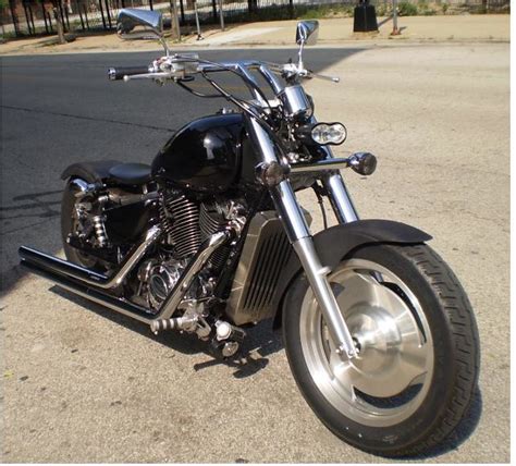 2002 Honda Shadow Sabre 1100 Bobber | Reviewmotors.co