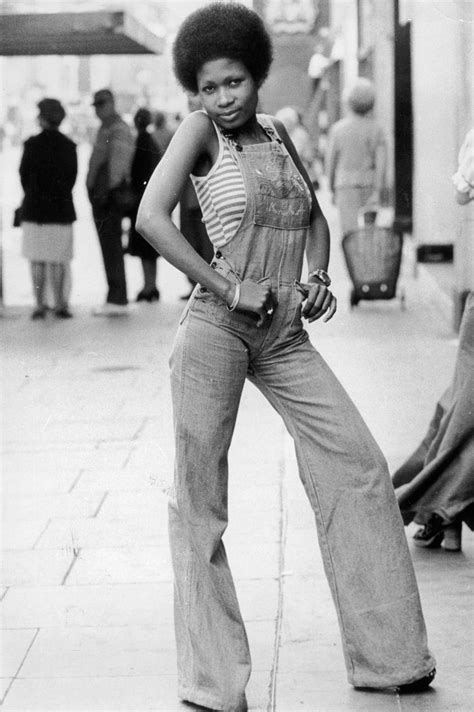 colori anni '70 - Cerca con Google | Vintage street fashion, 70s black fashion, 70s fashion