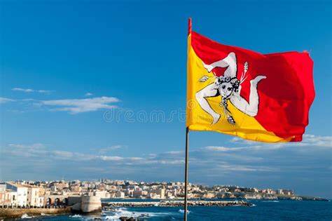 Indicateur de la Sicile image stock. Image du jaune, italie - 54232521