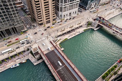 Chicago Riverwalk – Sasaki