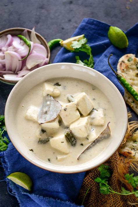 Paneer In White Gravy Recipe (Step by Step + Video) - Whiskaffair