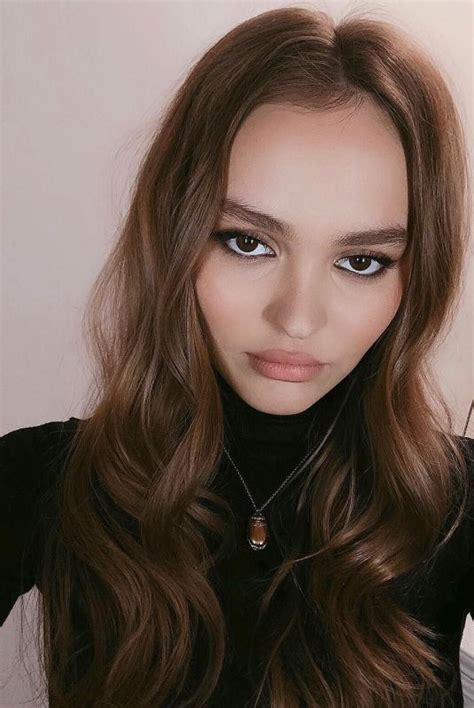 LILY-ROSE DEPP – Instagram Pictures, December 2018 – HawtCelebs