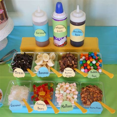 Ice cream bar | Party ideas | Pinterest