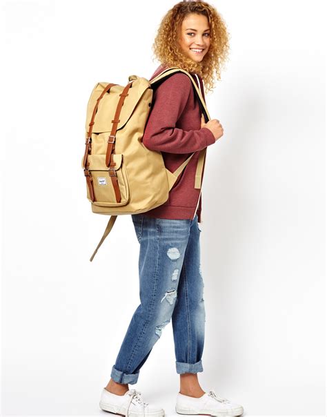 Herschel Supply Co. Little America Backpack in Khaki (Natural) - Lyst