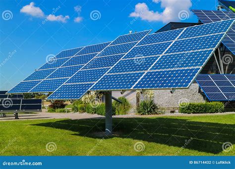 Power Plant Using Renewable Solar Energy with Sun Stock Photo - Image of conductors, blue: 86714432