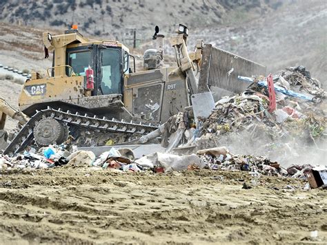 Chiquita Canyon Landfill to pay for monitoring