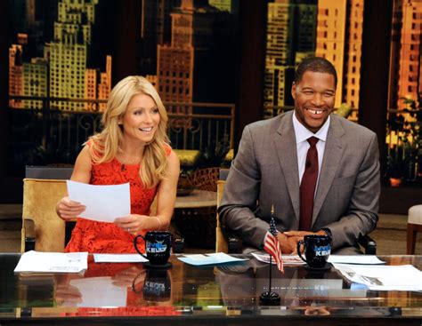 Michael Strahan Becomes Kelly Ripa’s Co-host