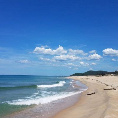 Pho Quang Beach 🏖️ Quảng Ngãi Province, Vietnam - detailed features ...