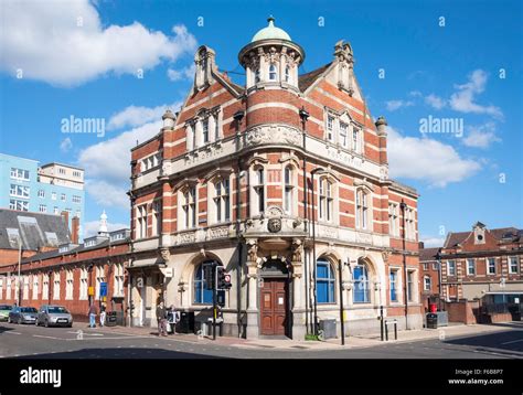 Old Post Office building, Station Road, Aldershot, Hampshire, England ...