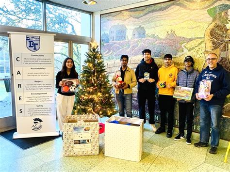 David Thompson and John Oliver high schools' Sikh Clubs giving back - Indo-Canadian Voice