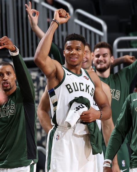 Giannis Antetokounmpo Joins an Impressive List of Back-to-Back NBA MVP ...