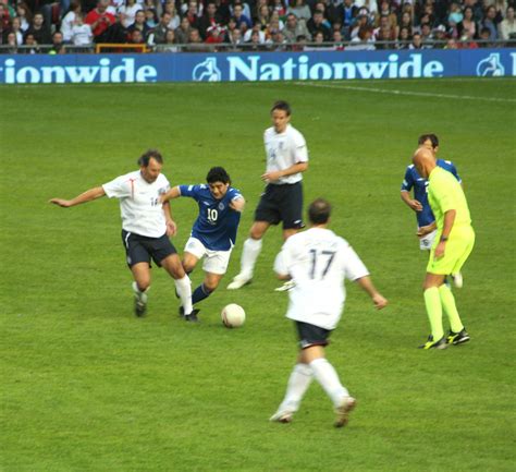 Plik:Maradona Soccer Aid.jpg – Wikipedia, wolna encyklopedia