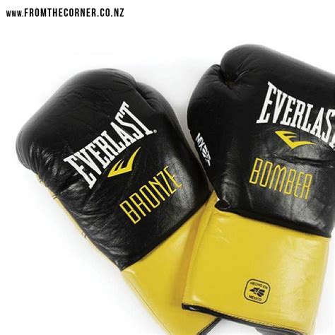 Custom-made Everlast 'Bronze Bomber' MX boxing gloves for WBC ...