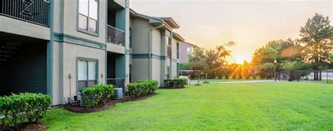 10 Specific Benefits of Apartment Complex Landscaping and Greenery ...