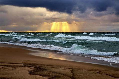 Lake Superior National Lake Shore, Michigan | Pictured rocks national ...