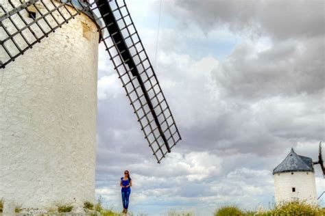 Spanish Jewels: Consuegra Windmills | Pineappleislands