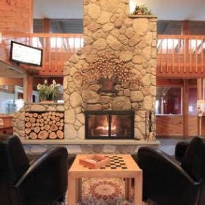 Hotels near Bank of New Hampshire Pavilion at Meadowbrook, Gilford, NH ...