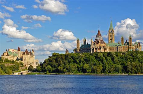 Landmarks You Need to See in Ottawa - HazelNews