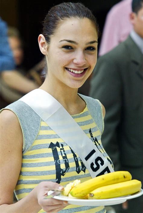 Gal Gadot in Miss Universe Pageant Photos | POPSUGAR Celebrity Photo 4