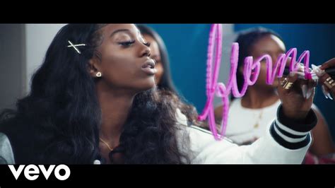 Flo Milli - In The Party (Official Video) - YouTube