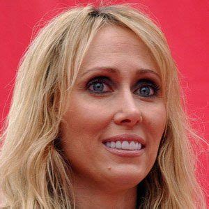 Tish Cyrus - Bio, Facts, Family | Famous Birthdays