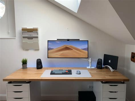 Unbelievable IKEA Office Desk Setup that has been trending on Reddit. - Minimal Desk Setups ...