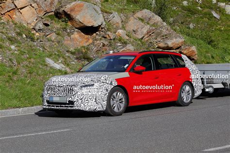 2023 Skoda Octavia Facelift Spied for the First Time, It Was Towing Its Heart Out - autoevolution