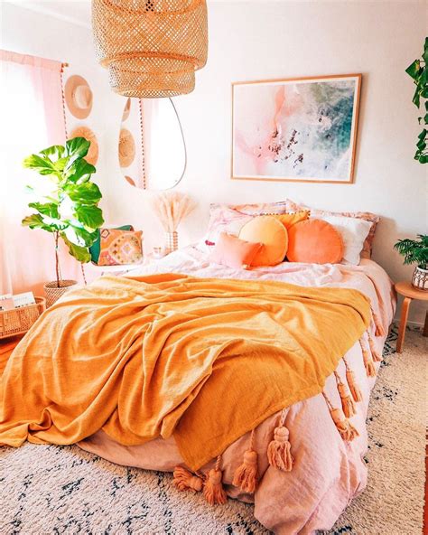 Golden sunset vibes in the bedroom ☀️ Did a lil refresh with these ...