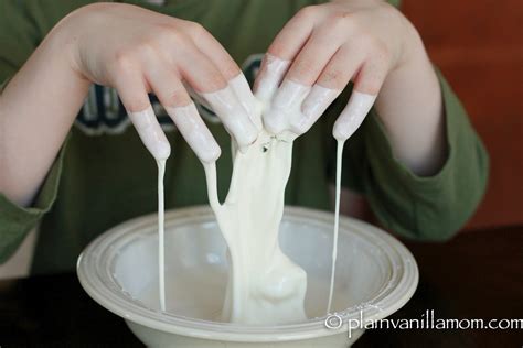 Cornstarch & Water Experiment - Plain Vanilla Mom