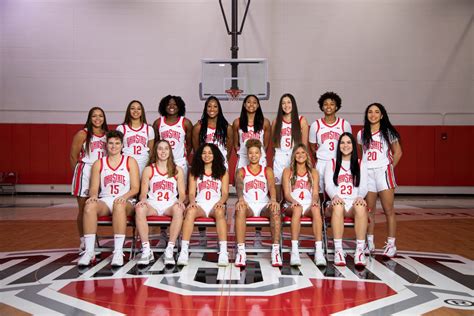 Women’s basketball team grateful for ‘15th player’ – the fans