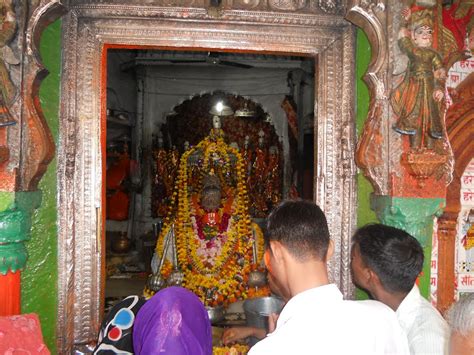 HANUMAN GARHI - AYODHYA Photos, Images and Wallpapers, HD Images, Near by Images - MouthShut.com