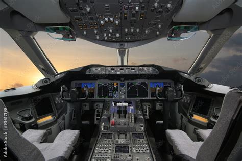 Boing 787 Dreamliner, Cockpit ภาพถ่ายสต็อก | Adobe Stock