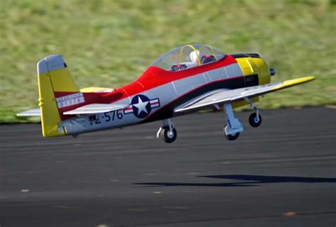 Arrows Hobby T-28 Trojan 1100mm PNP RC Airplane