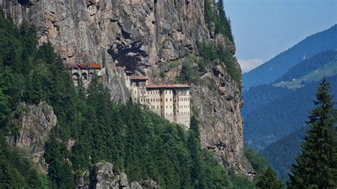 How many years was the Sumela Monastery built? What is the Legend? Who did it?