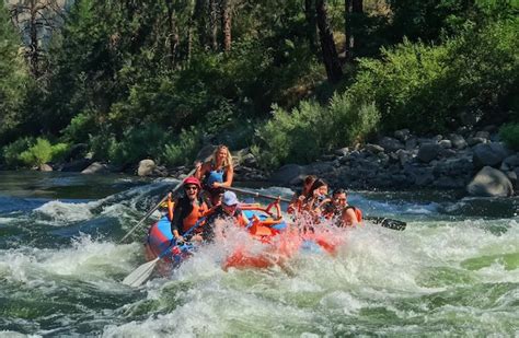 Whitewater Rafting and Kayaking family trips on the Payette River