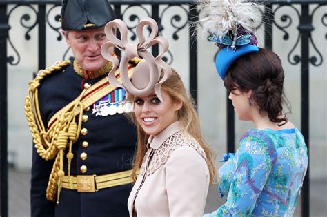 Prince Andrew, his daughters and their hats arrive at royal wedding (photos and video) - The ...