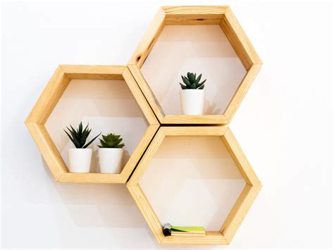 Hexagon Shape Wall Shelves Set of 3 at Rs 2489/piece | Living Room Wall ...